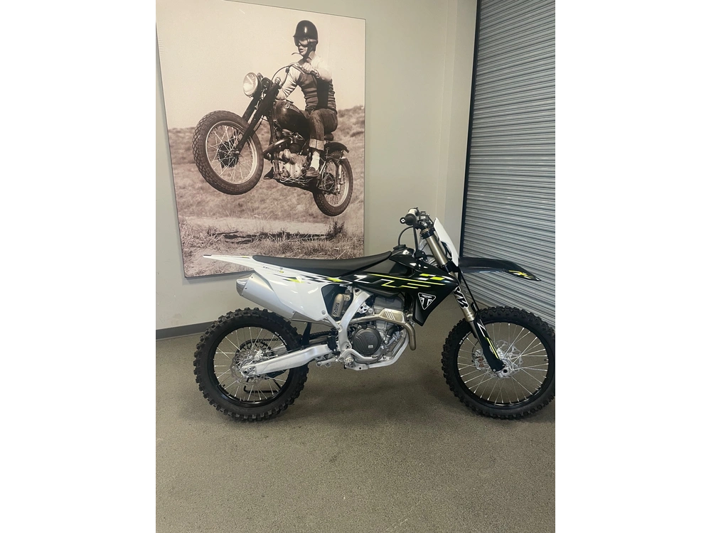 2026 Triumph Tf250-x alt