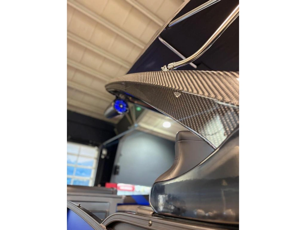 Bennington Marine M24 Serie Sport 2026 alt