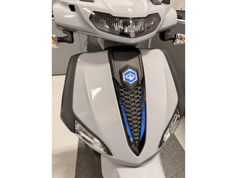 2025 Piaggio LIBERTY S 50 LIBERTY S 50 thumbnail 5