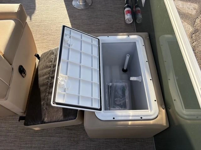 Godfrey Marine Ex 2086 Fish 2026 alt