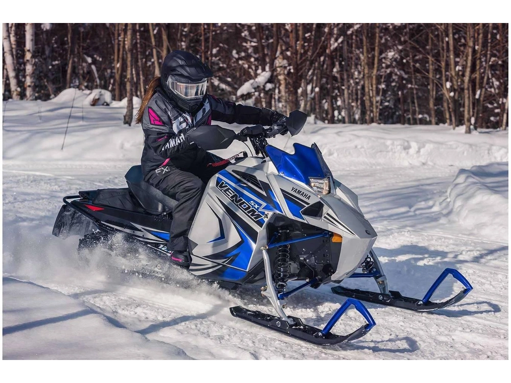 2022 Yamaha Sxvenom alt