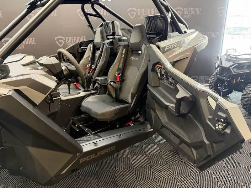 Polaris Rzr Pro Xp Ultimate 2026 alt