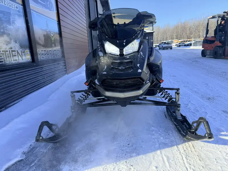 Ski-Doo MACH Z 2022