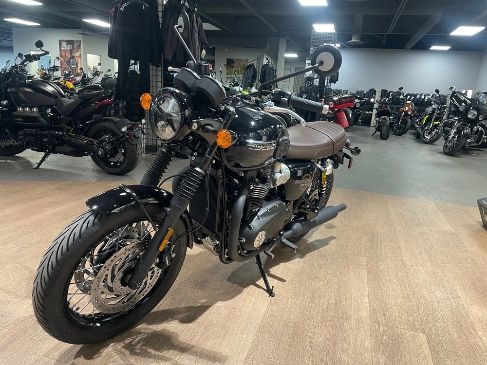 2026 Triumph Bonneville T120 Black - Jet Black alt