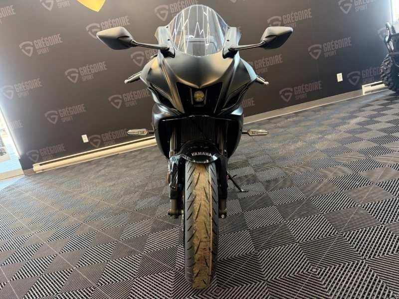 Yamaha Yzf-r7 2025 alt