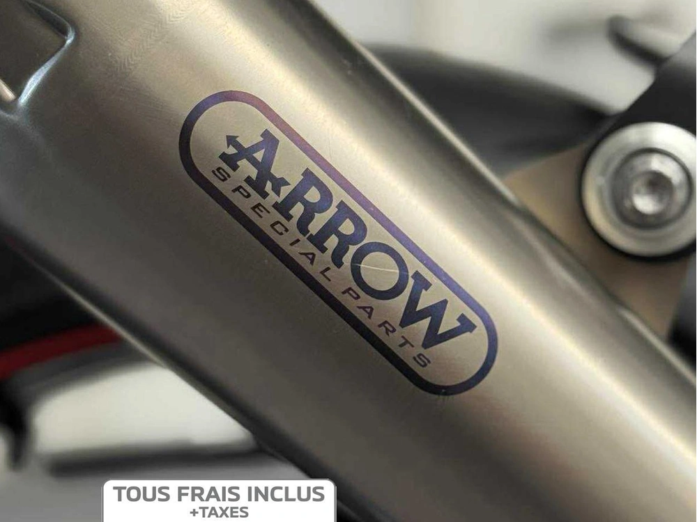 2021 Triumph Daytona 765 Moto2 alt