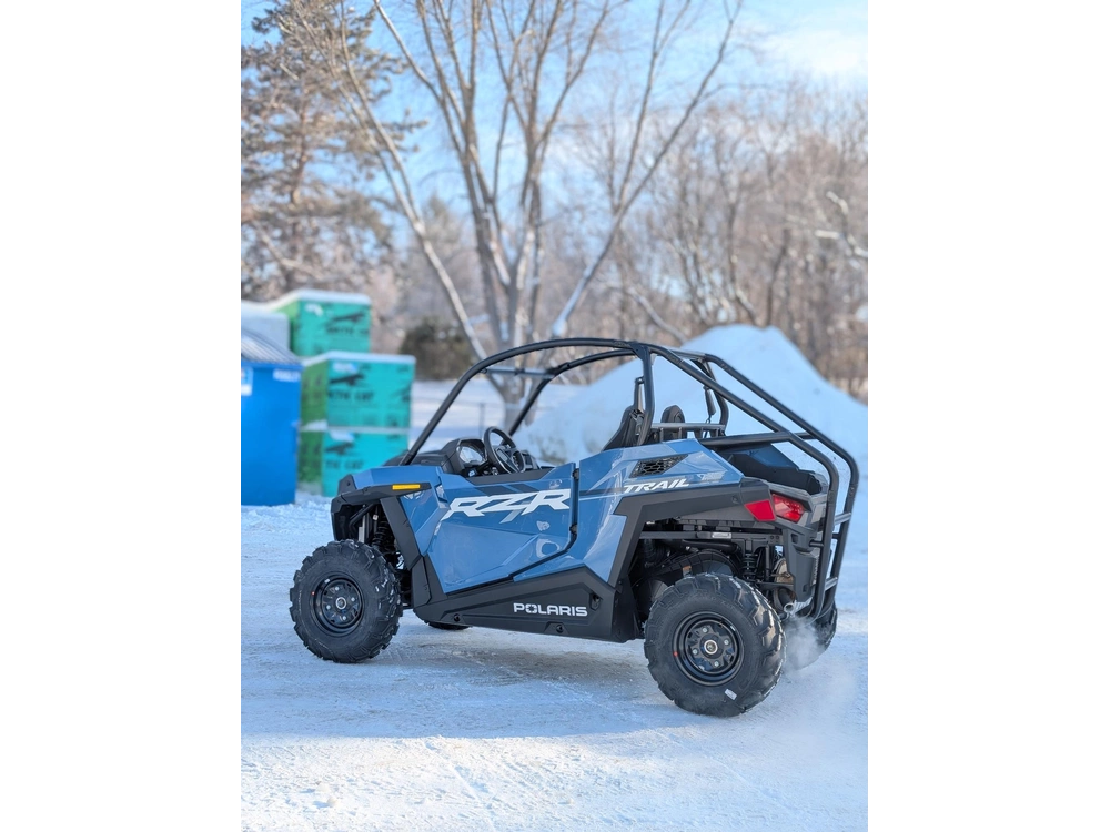 Polaris Rzr Trail Sport - Zenith Blue 900 | 🌍 Concurrents : Maverick Trail / Talon 1000 🌍 | 2026 alt