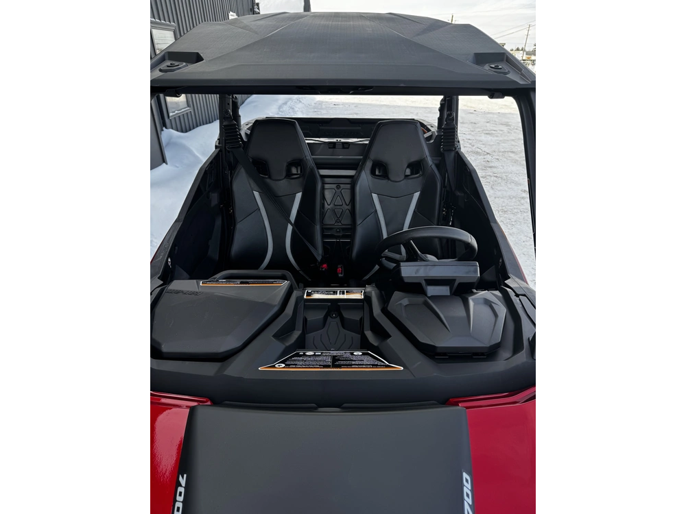 2026 Can-am Commander Xt 700 alt