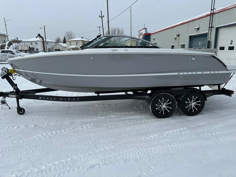 Four Winns H2 Horizon Freedom Io 2026 alt