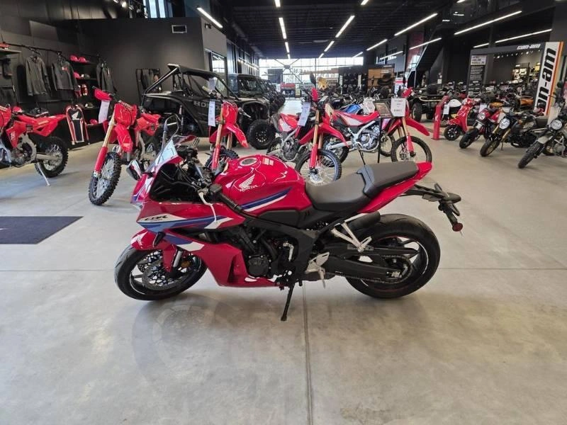 Honda Cbr650racs 2025 alt
