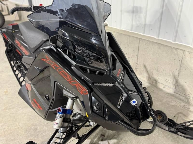 Polaris 850 Indy Xcr 136 2023 alt
