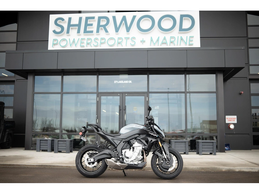 2026 Cfmoto 675nk alt