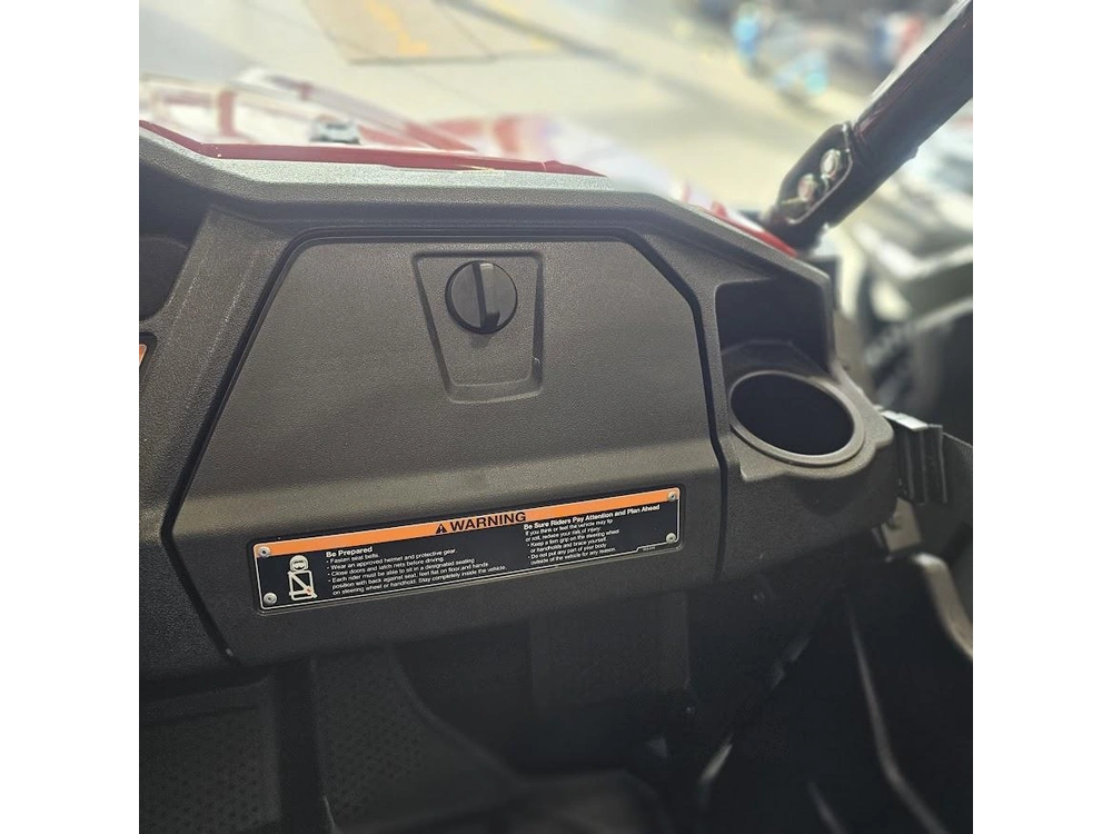 2025 Honda Pioneer 1000 Base alt