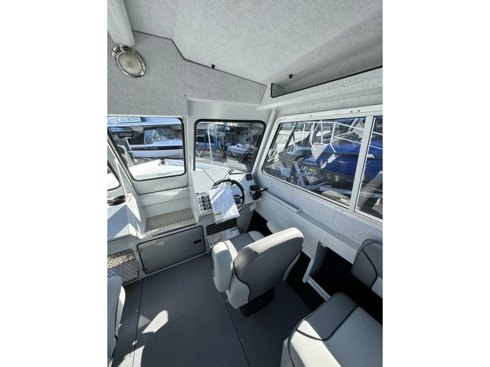 2025 Kingfisher 2225 Escape Ht alt