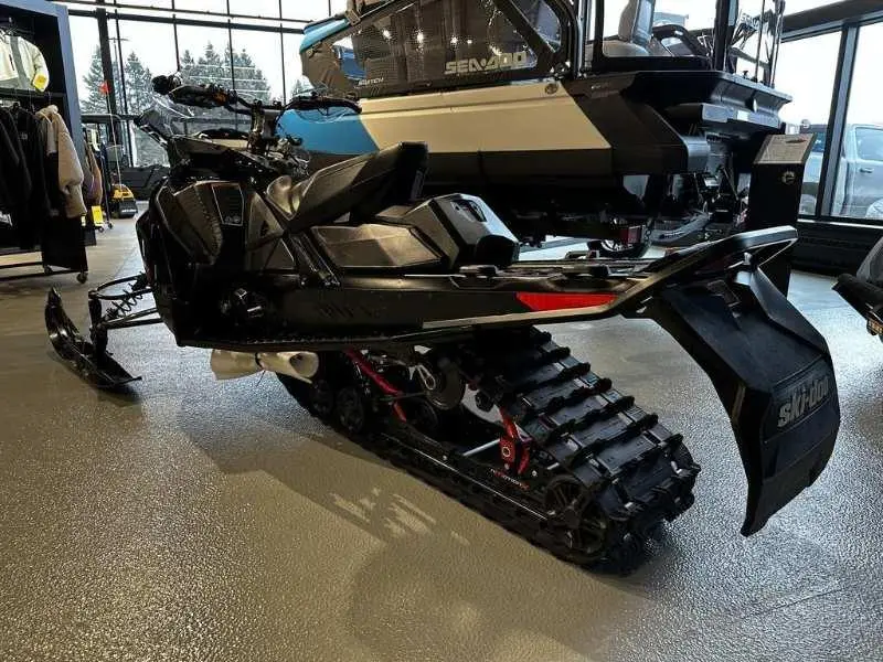 2022 Ski-Doo RENEGADE X 850