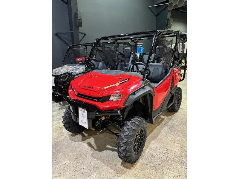 2025 Honda Pioneer 1000 - 5P DLX thumbnail 2