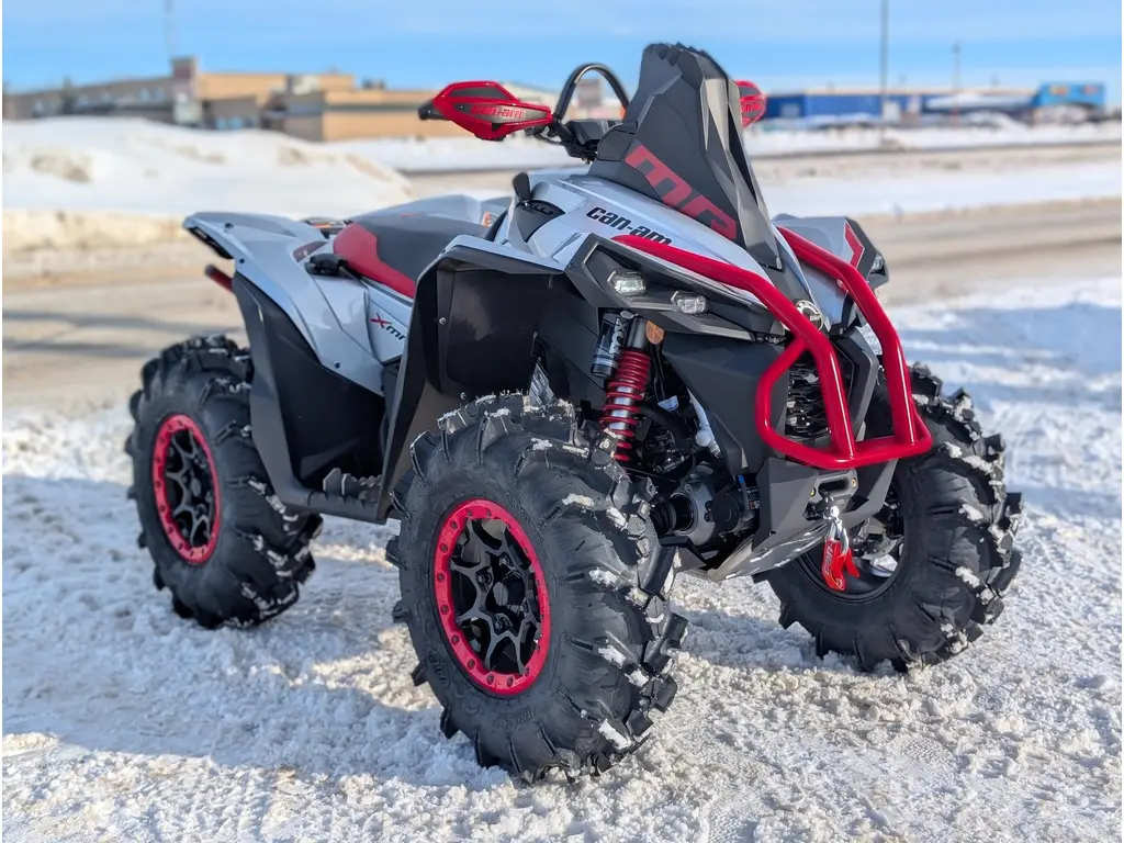 2026 Can-Am Renegade X mr 1000R Hyper Silver & Legion Red 