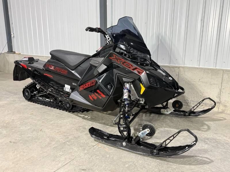 Polaris 850 Indy Xcr 136 2023 alt