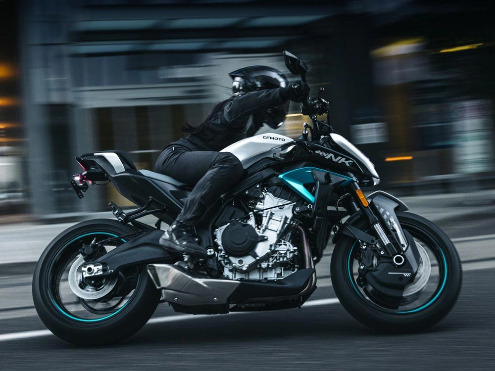 Cfmoto 675 Nk 2026 alt