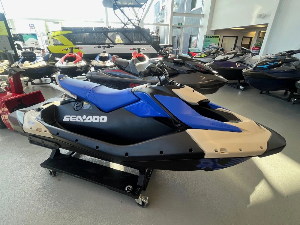 Sea-doo Spark Trixx 3 Places 2025 alt