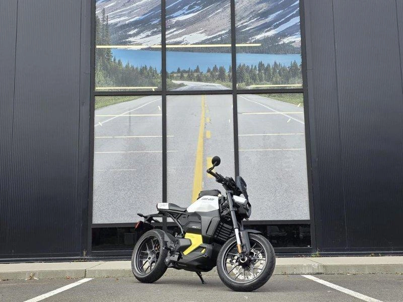 Can-am Pulse 2025 alt