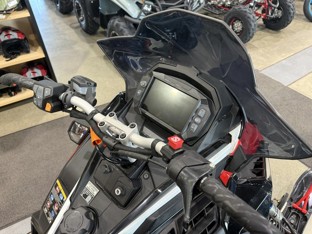 2023 Polaris Patriot Boost Indy Vr1 137 alt