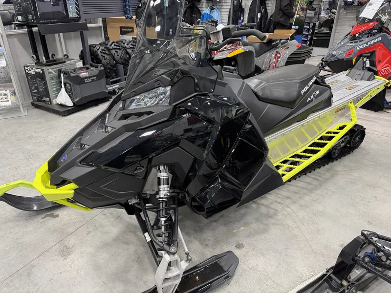 2017 Polaris 800 SWITCHBACK ASSAULT 144