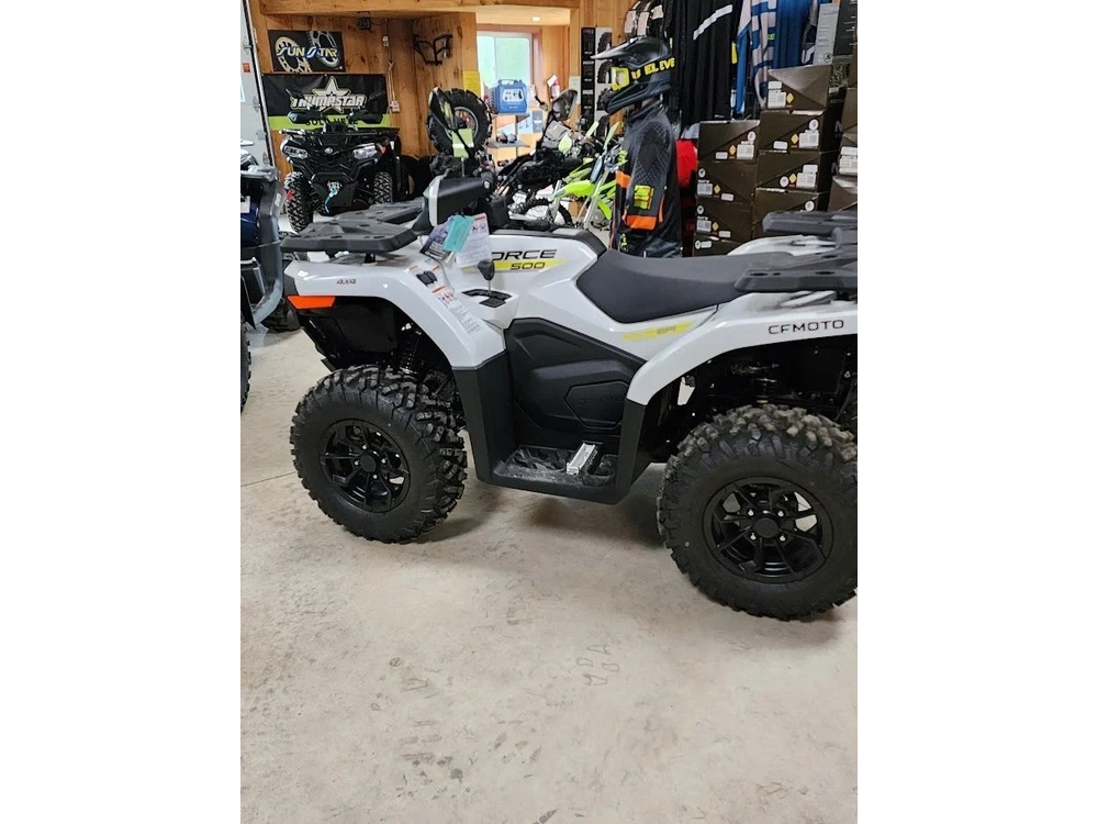 2025 Cfmoto Cforce 500 Pearl White alt