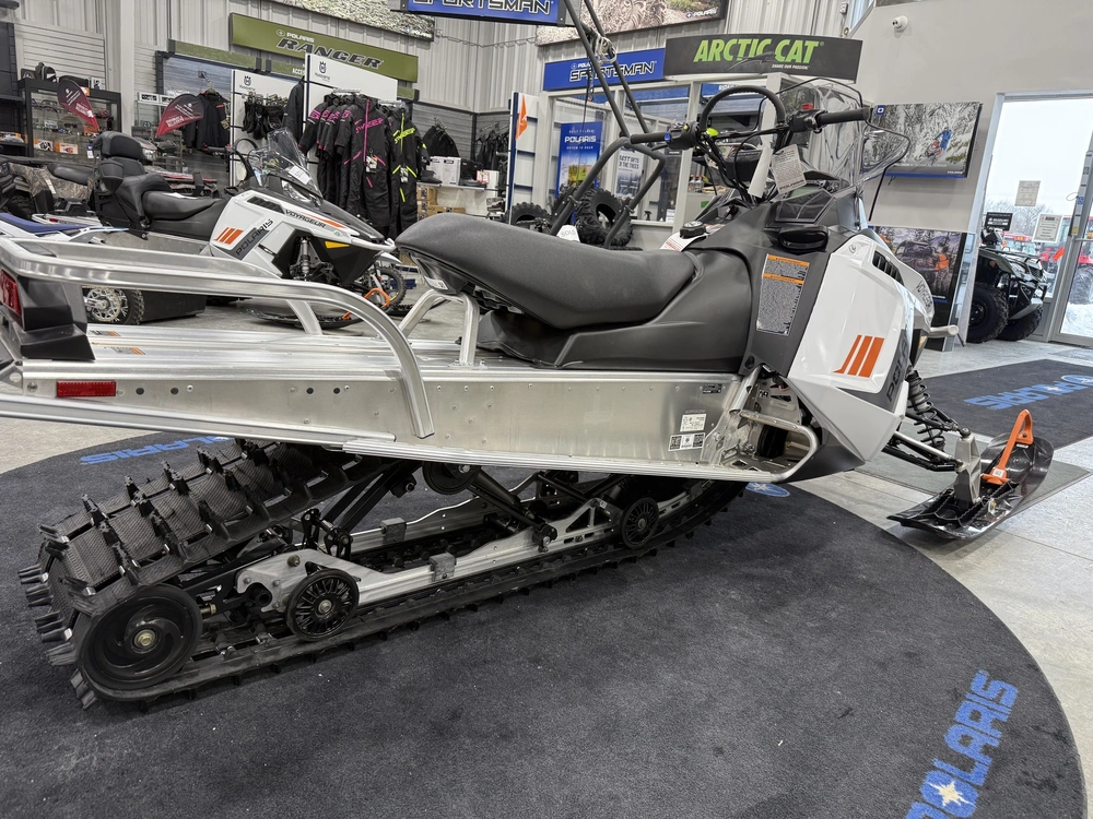 2024 Polaris 550 Voyageur 155 Es alt