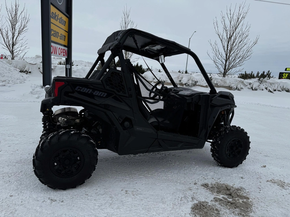 2023 Can-am Maverick Trail 700 Dps alt