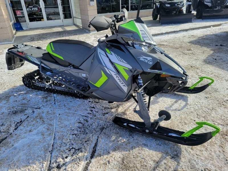 Arctic Cat Riot 8000 Es Qs3 146x1.6 2022 alt