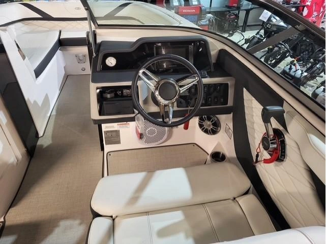 Regal Regal 26 Fasdeck 2021 2021 alt