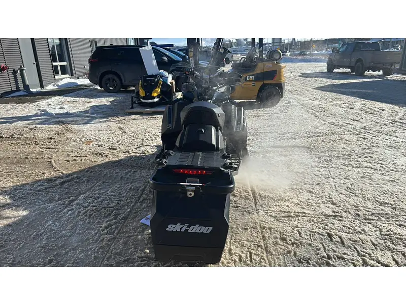 2019 Ski-Doo RENEGADE X 900 TURBO