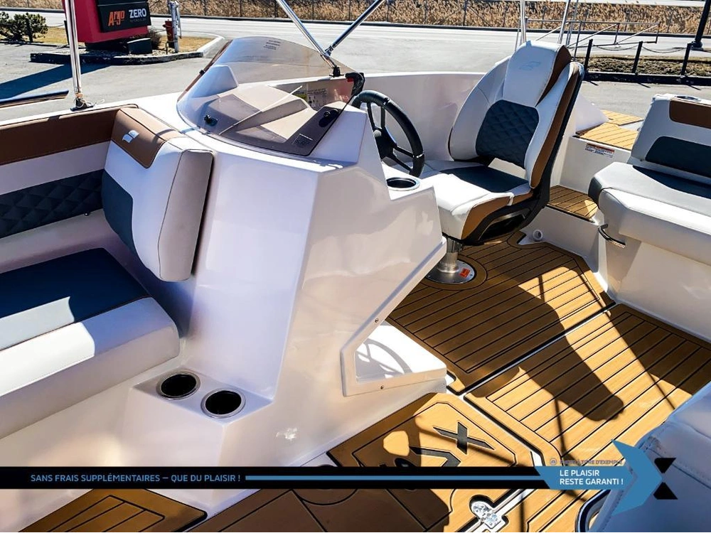 Starcraft Svx 171 Ob 90hp Deck Boat Bateau Ponté 2026 alt