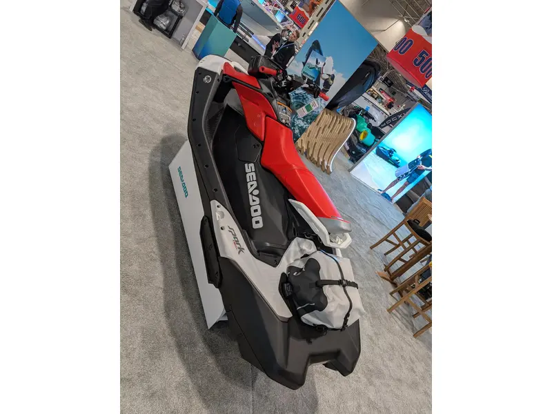 Sea-Doo SPARK 3UP TRIXX 90 w SS 2026