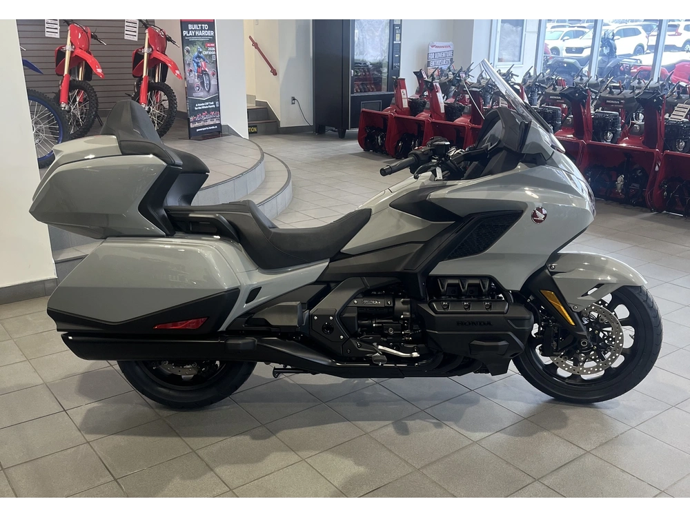 2026 Honda Gold Wing Tour Dct Gl1800dt alt