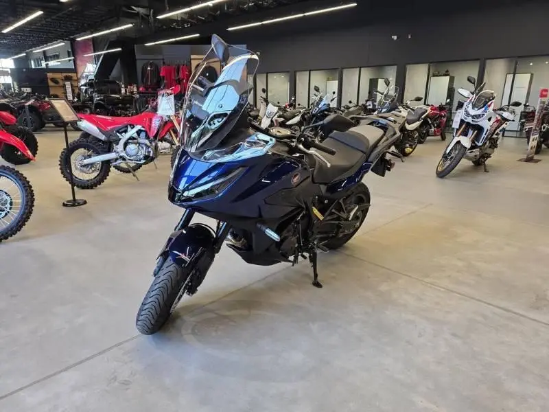 2025 Honda NT1100 ABS thumbnail 7