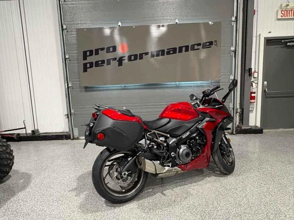 Suzuki Gsx-s1000gt+ 2025 alt