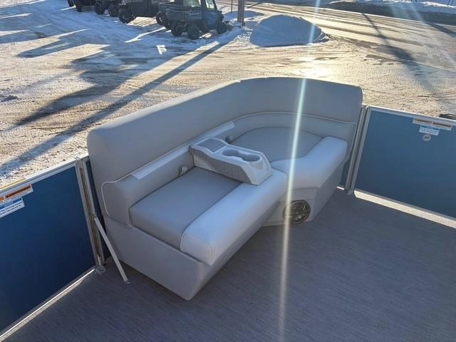 Godfrey Marine Ex 2286 Single Flip Lounge 2026 alt