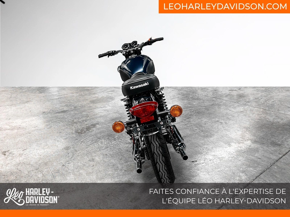 2023 Kawasaki W800 alt