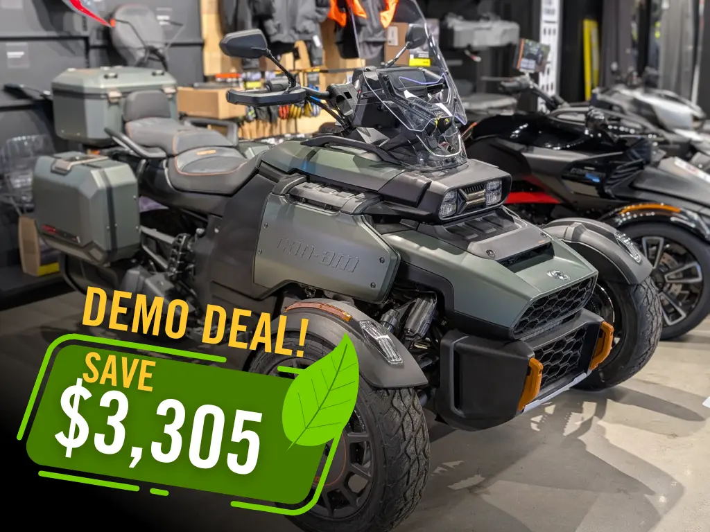2025 Can-Am *DEMO* Canyon Redrock - Moss Green 