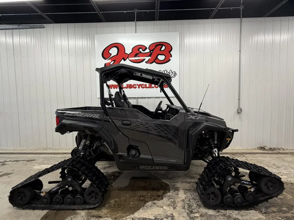 2025 Polaris GENERAL XP 1000 ULTIMATE GRAY 