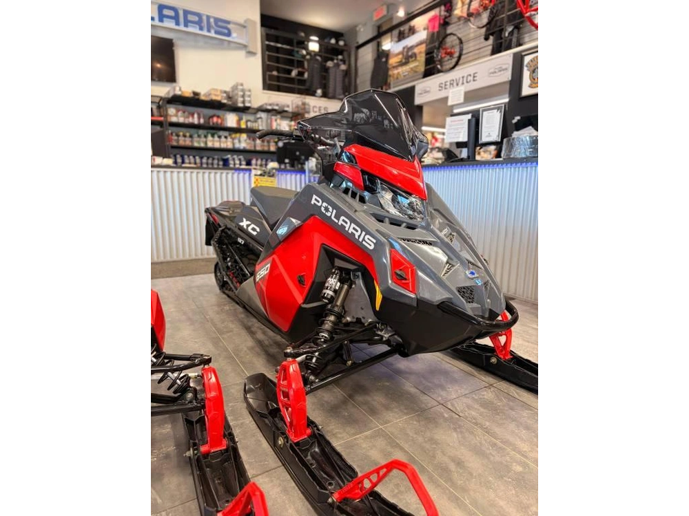 Polaris 650 Indy Xc 137 2024 2024 alt