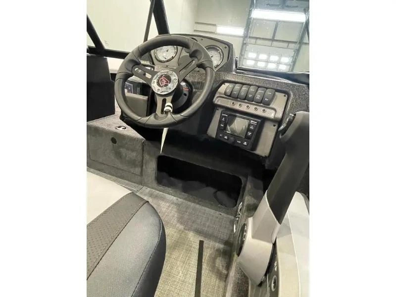 Alumacraft Competitor 165 Sport 2023 alt