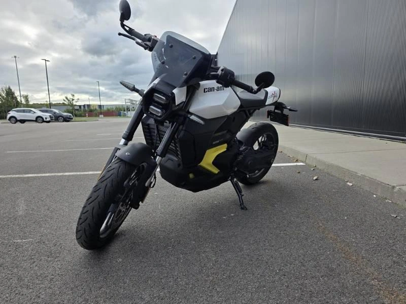 Can-am Pulse 2025 alt