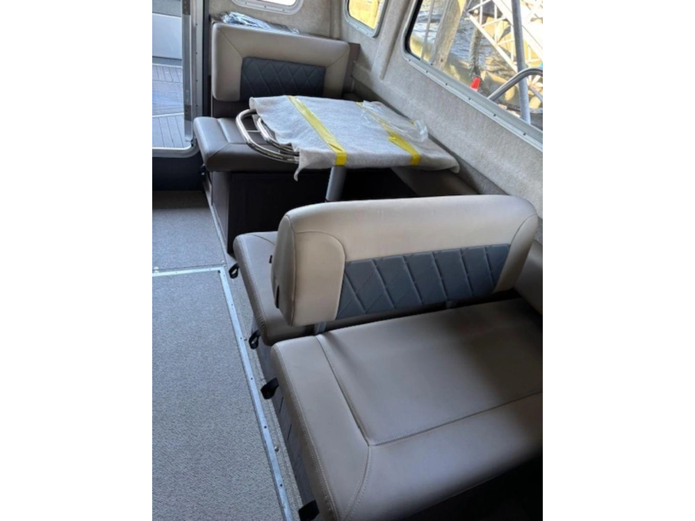 2026 Kingfisher 3025 Xrs alt