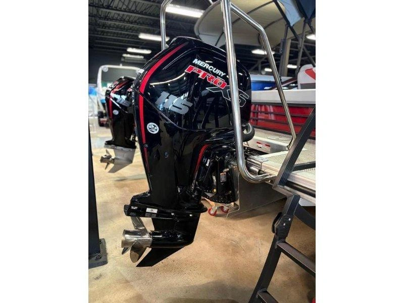 Bennington Marine Bennington 22 Sxsbsp 2023 alt