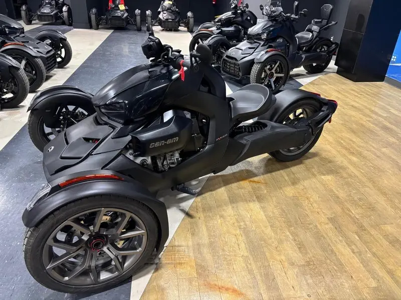 2025 Can-Am RYKER 900ACE thumbnail 3