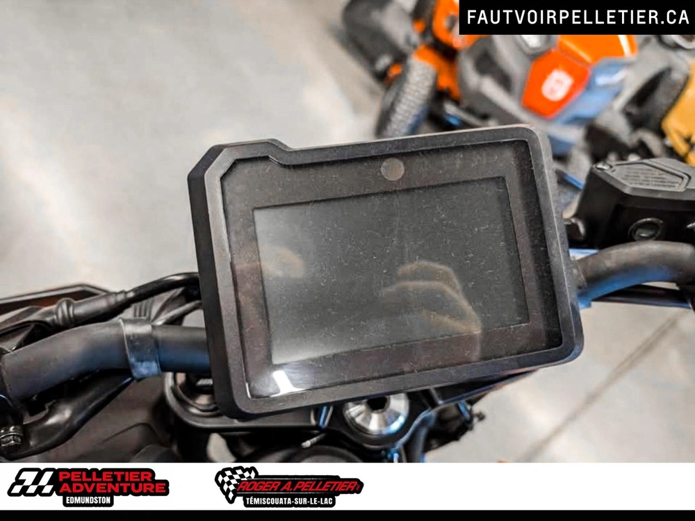 Ktm Duke 390 2024 alt