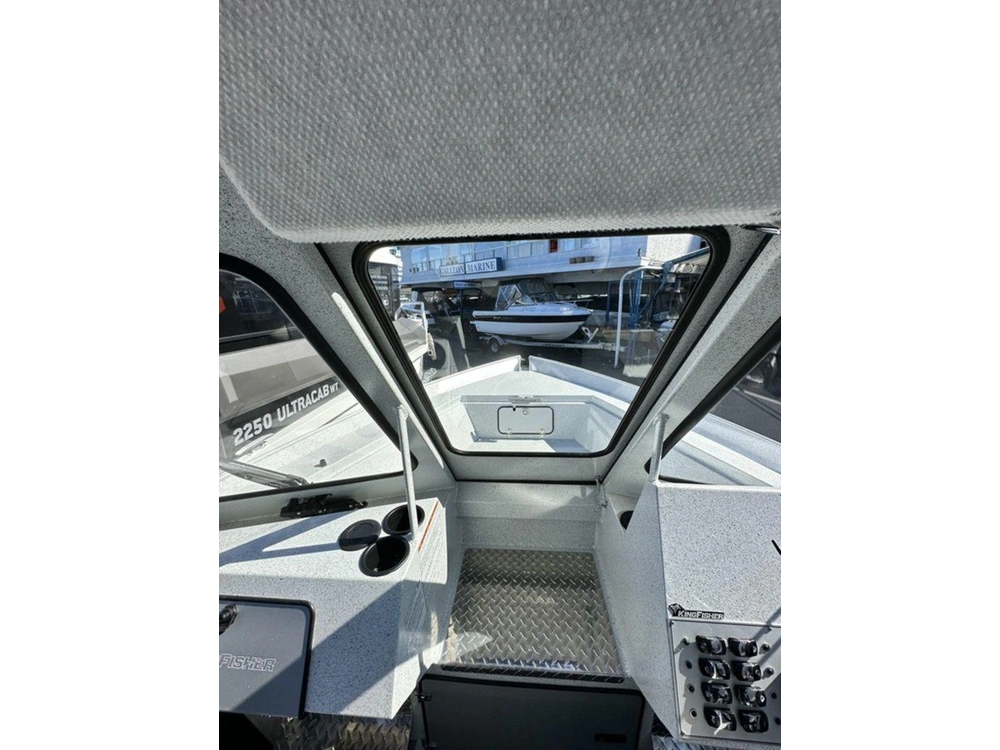 2025 Kingfisher 2225 Escape Ht alt